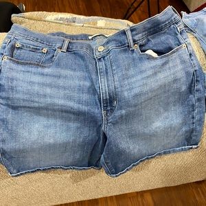 1 pair Gap, 1 pair Levis